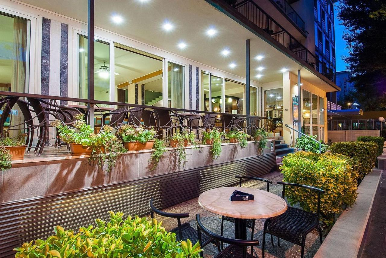 Hotel Ninfea Cattolica Luaran gambar